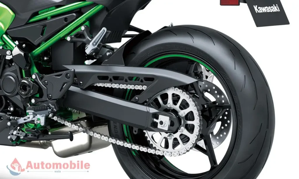 kawasaki ninja z900 back view