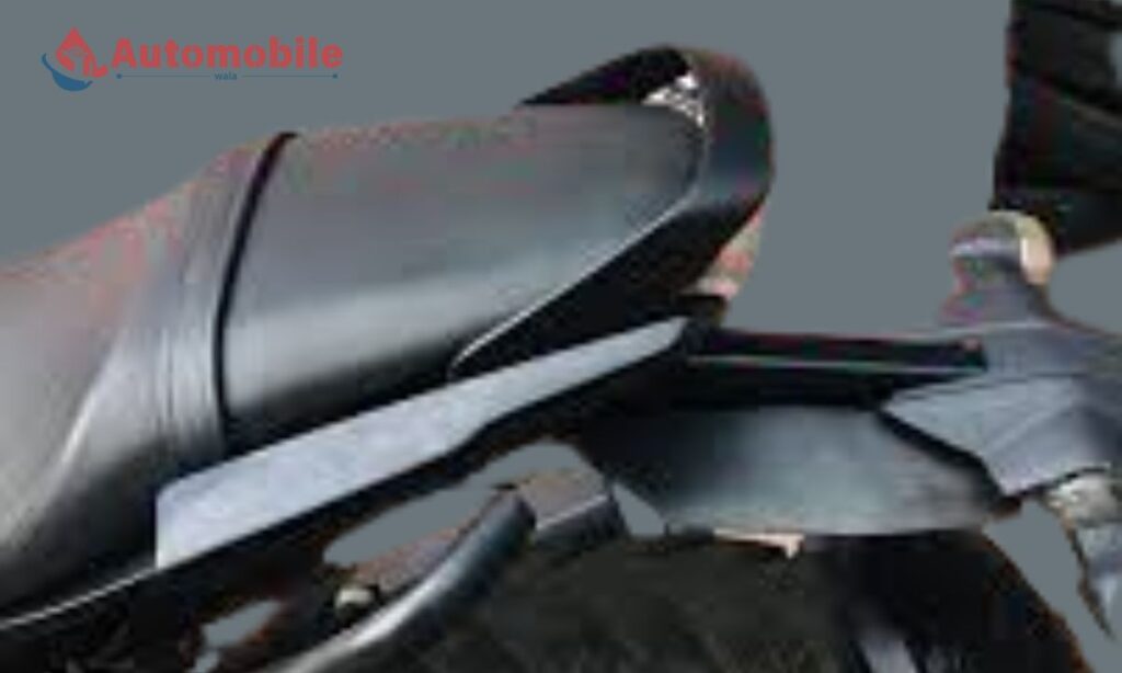 yamaha mt 15 seat