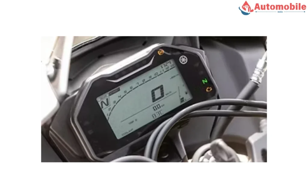 Yamaha R15v5 - digital meter